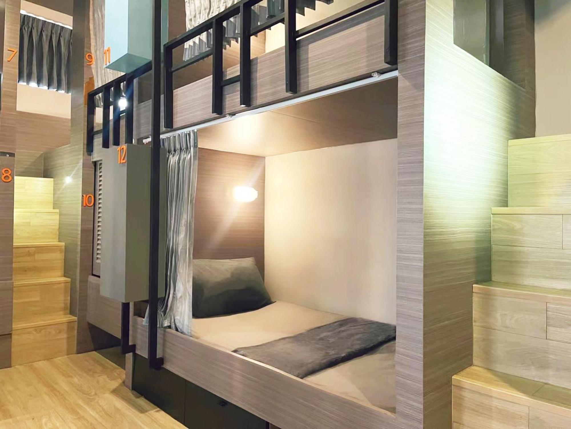 Susu Khaosan Hostel Bangkok Luaran gambar