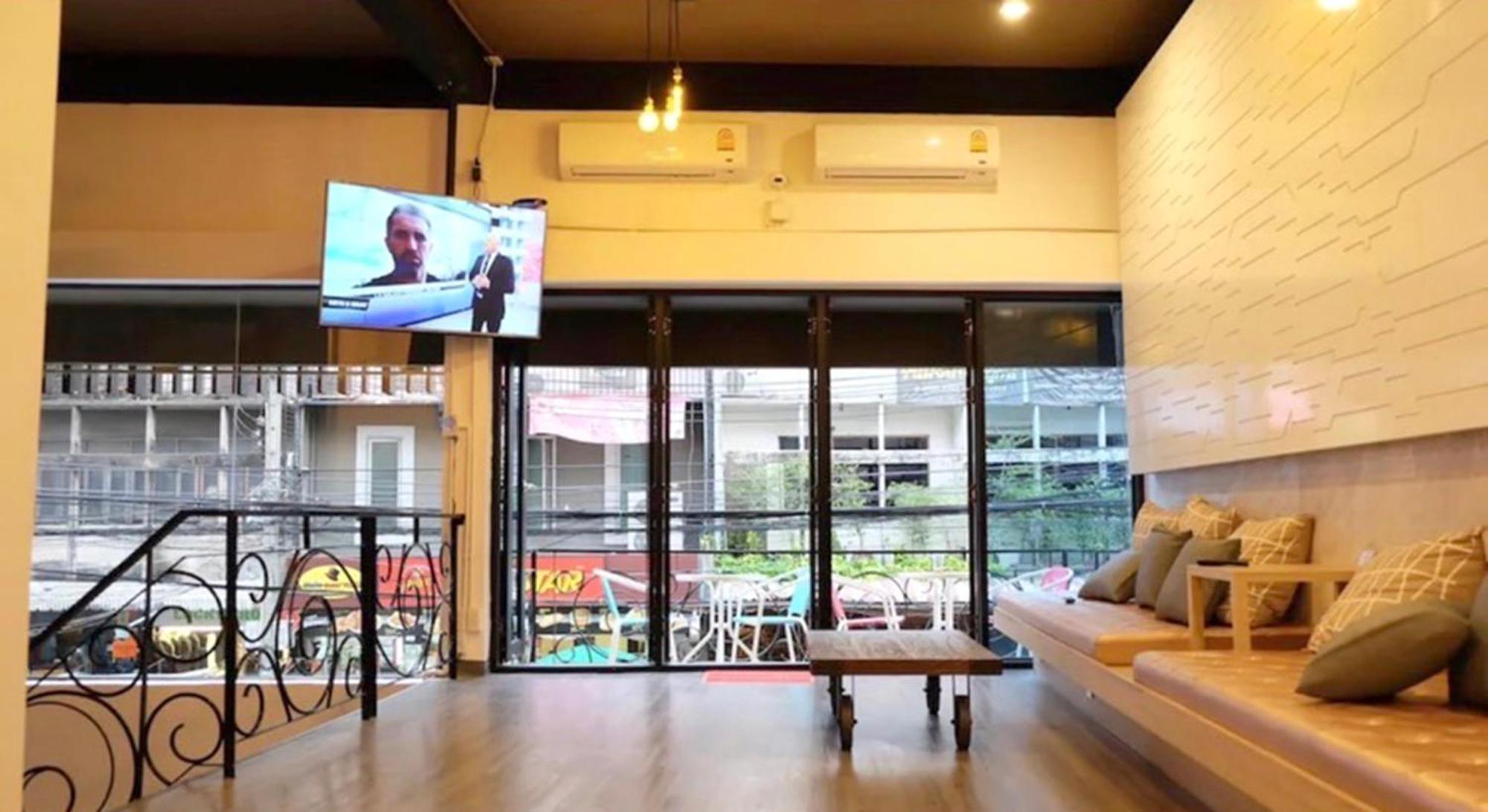 Susu Khaosan Hostel Bangkok Luaran gambar