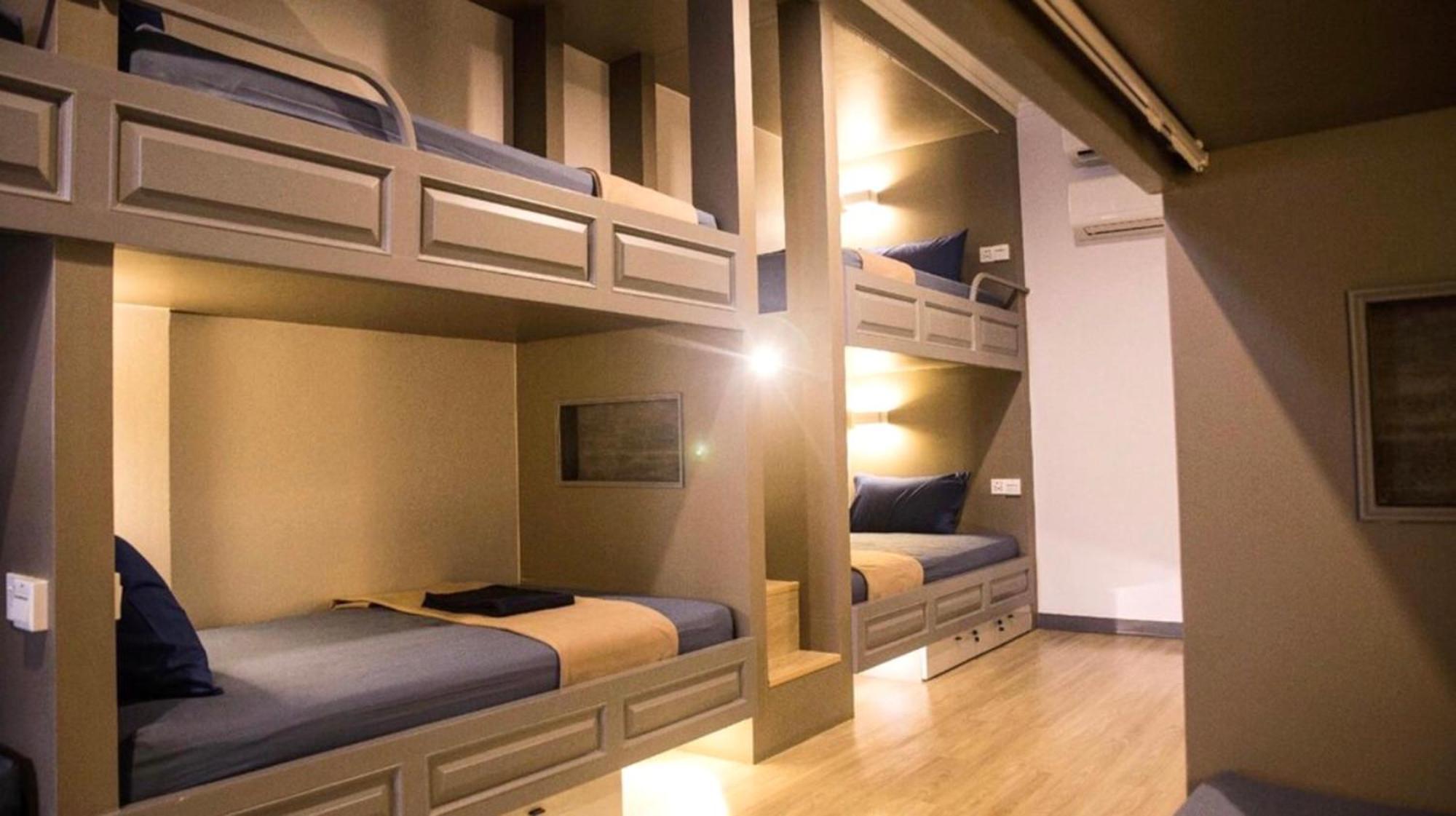 Susu Khaosan Hostel Bangkok Luaran gambar